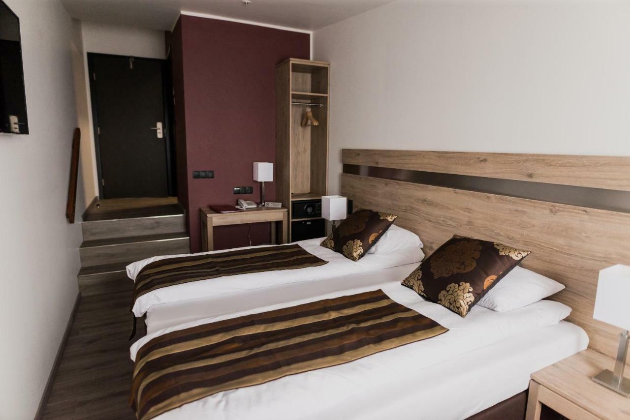 Hotel Duus By Keflavik Airport Экстерьер фото